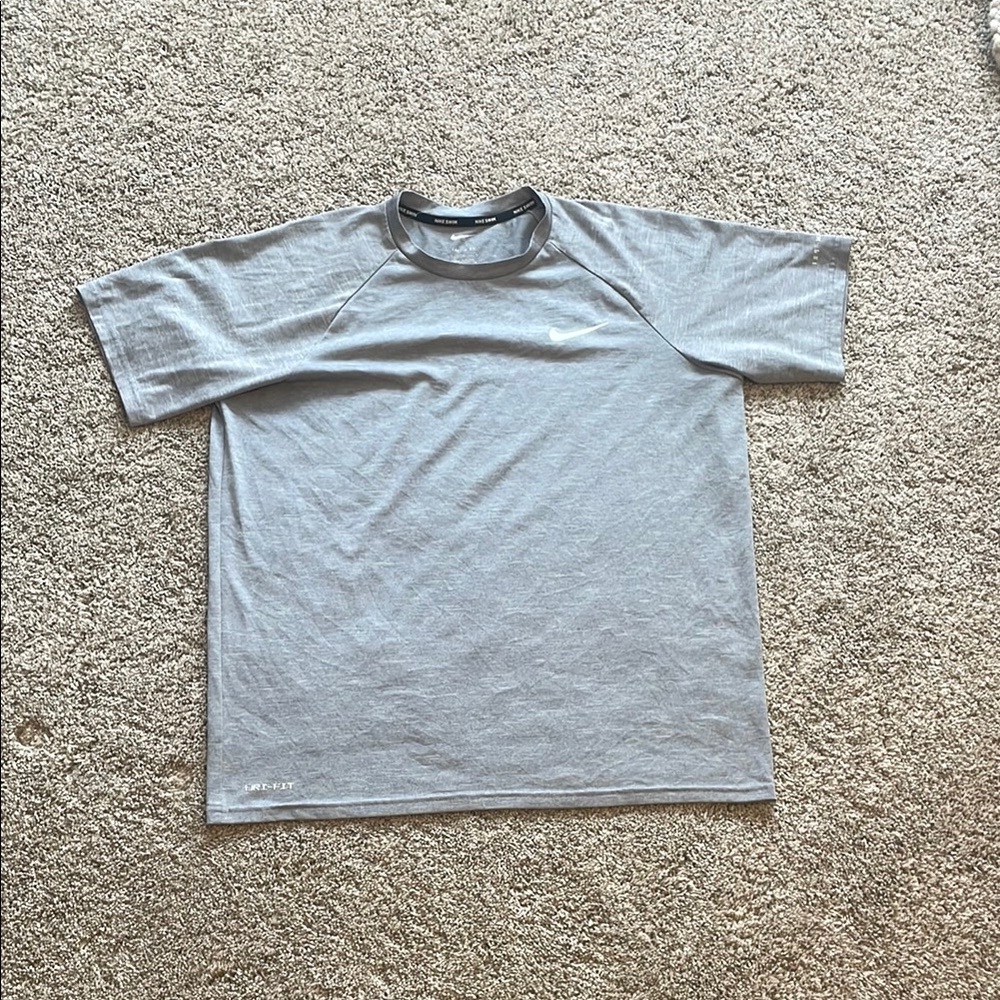 Nike Gray Short Sleeve Tee